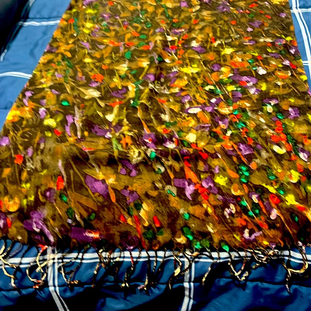 Jcrew wool blend scarf
73inch x 20 inch
